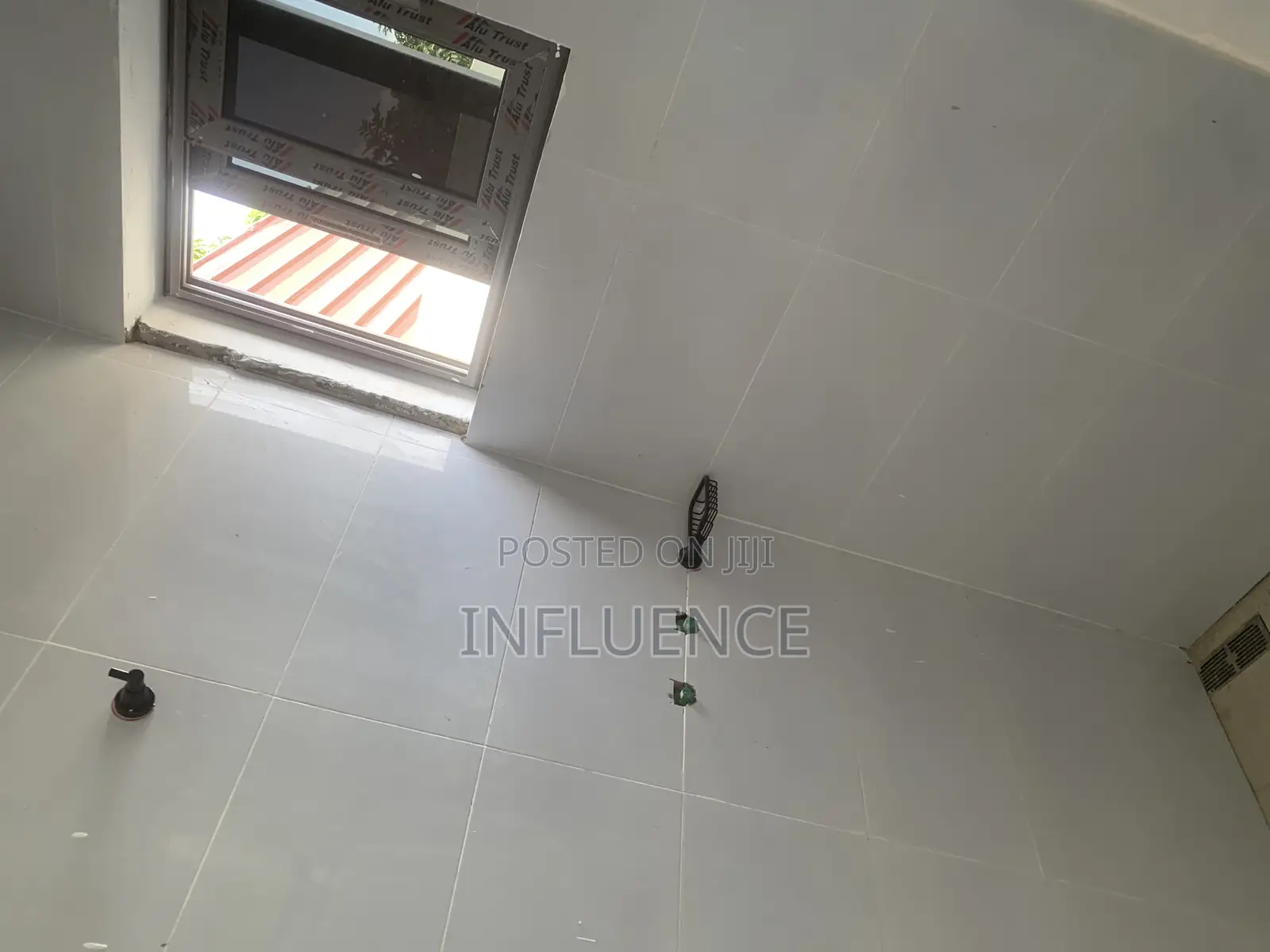 3bdrm House in Palace Mall Area, Spintex for sale