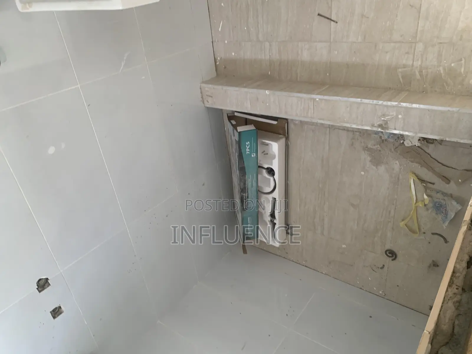 3bdrm House in Palace Mall Area, Spintex for sale