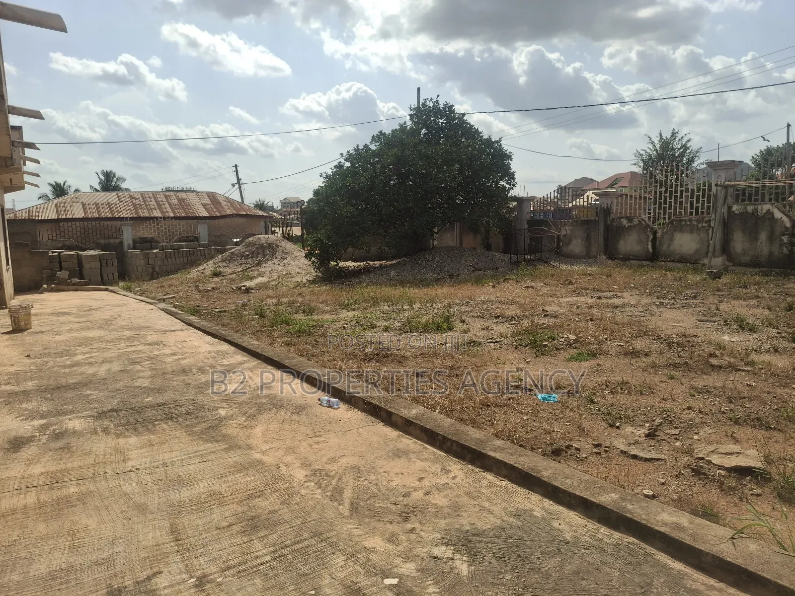 Furnished 7bdrm House in B2 Properties Agency, Kumasi Metropolitan