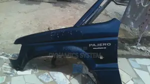 Mitsubishi Pajero-1990-2000 Fenders(Pair)