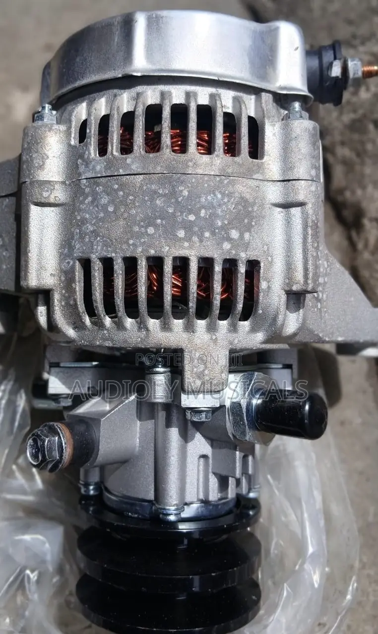 Toyota Hillux Hiace Alternator