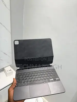 13inch Magic Keyboard For