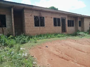 5bdrm House in Brother K Estate, Kumasi Metropolitan for sale