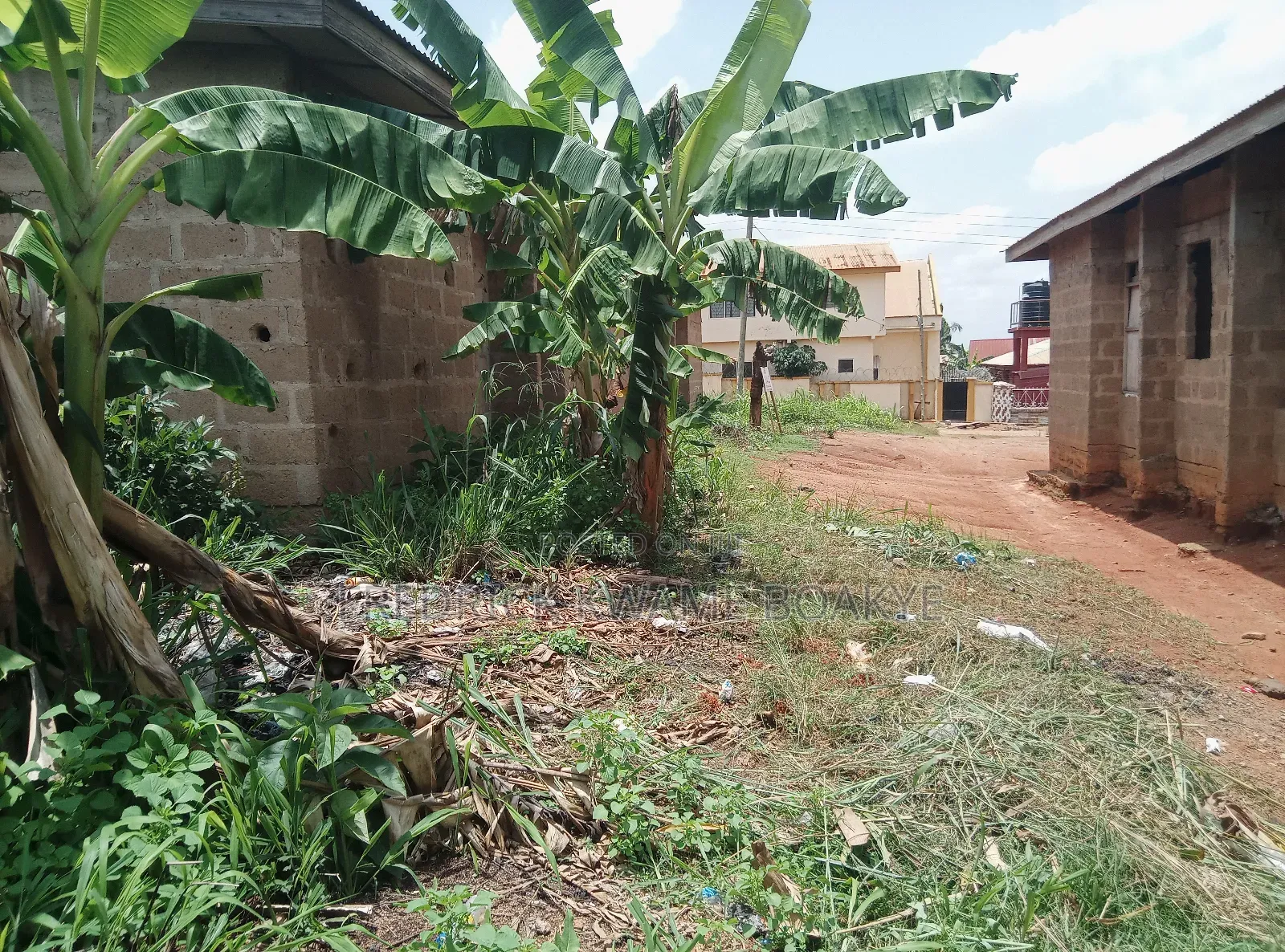 5bdrm House in Brother K Estate, Kumasi Metropolitan for sale