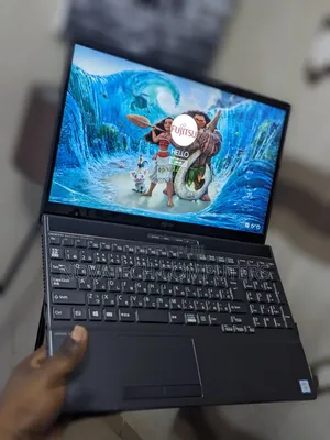 Laptop Fujitsu Lifebook U574 8GB Intel Core i7 SSD 256GB