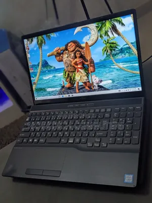 Laptop Fujitsu Lifebook U574 8GB Intel Core i7 SSD 256GB