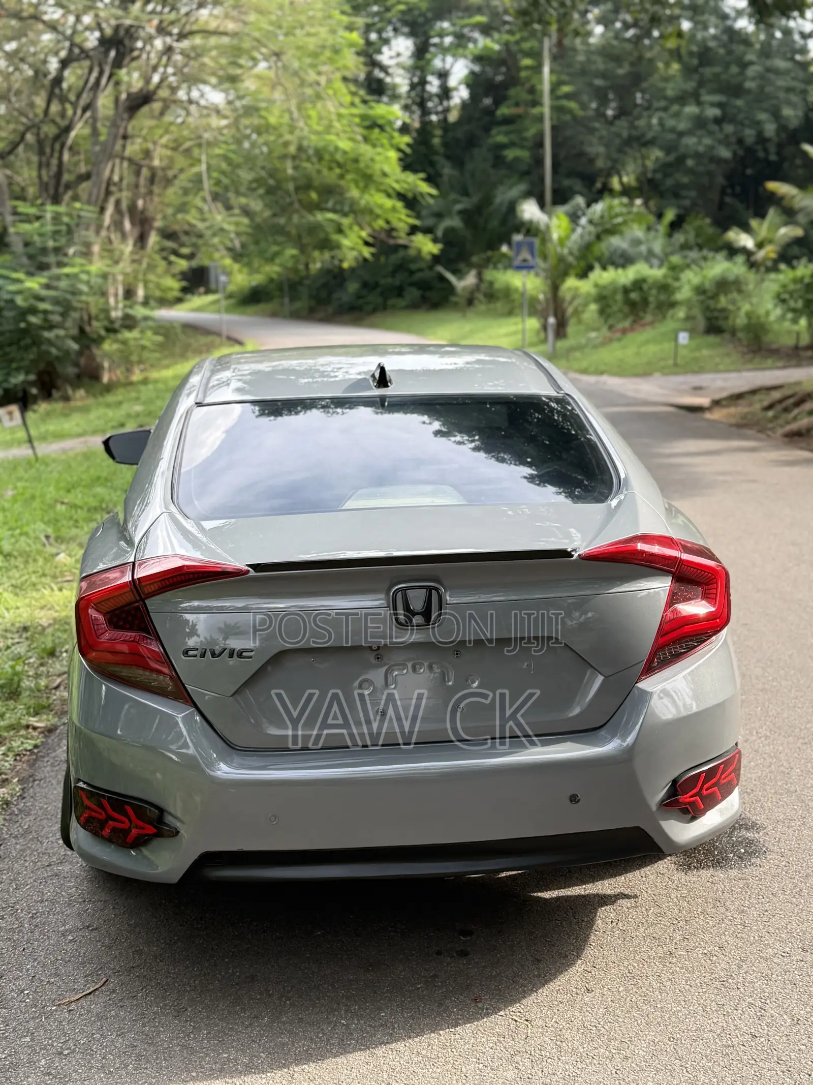 Honda Civic EX Sedan 2018 Gray