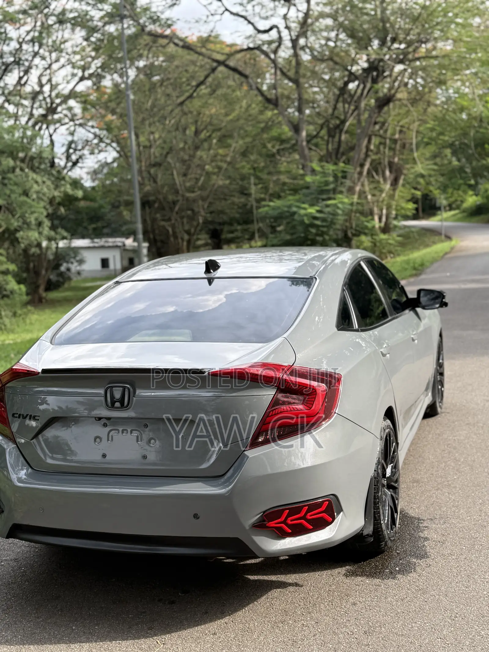 Honda Civic EX Sedan 2018 Gray