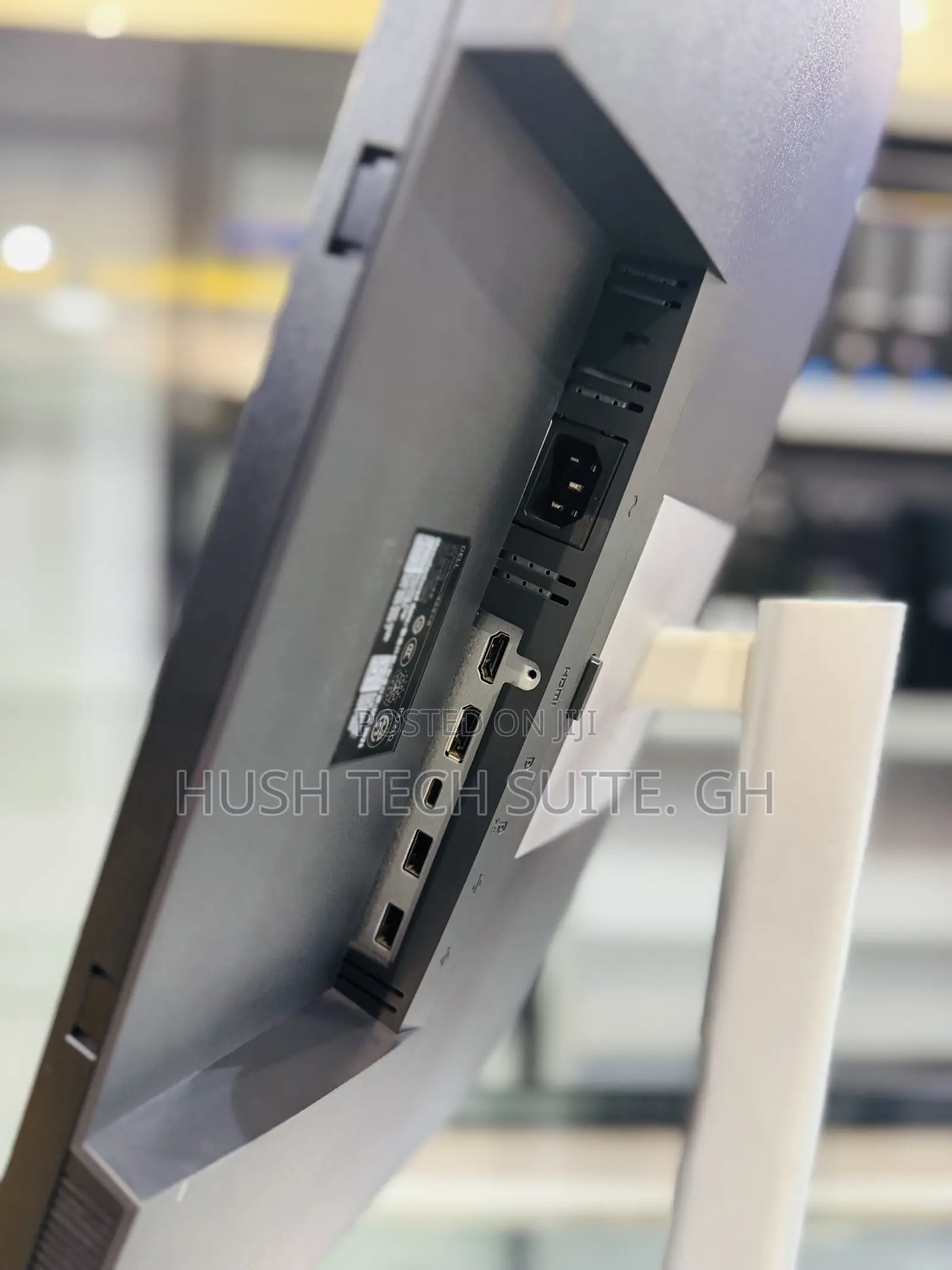 27’’ Dell Usb-C Ips Uhd Wide Display Available