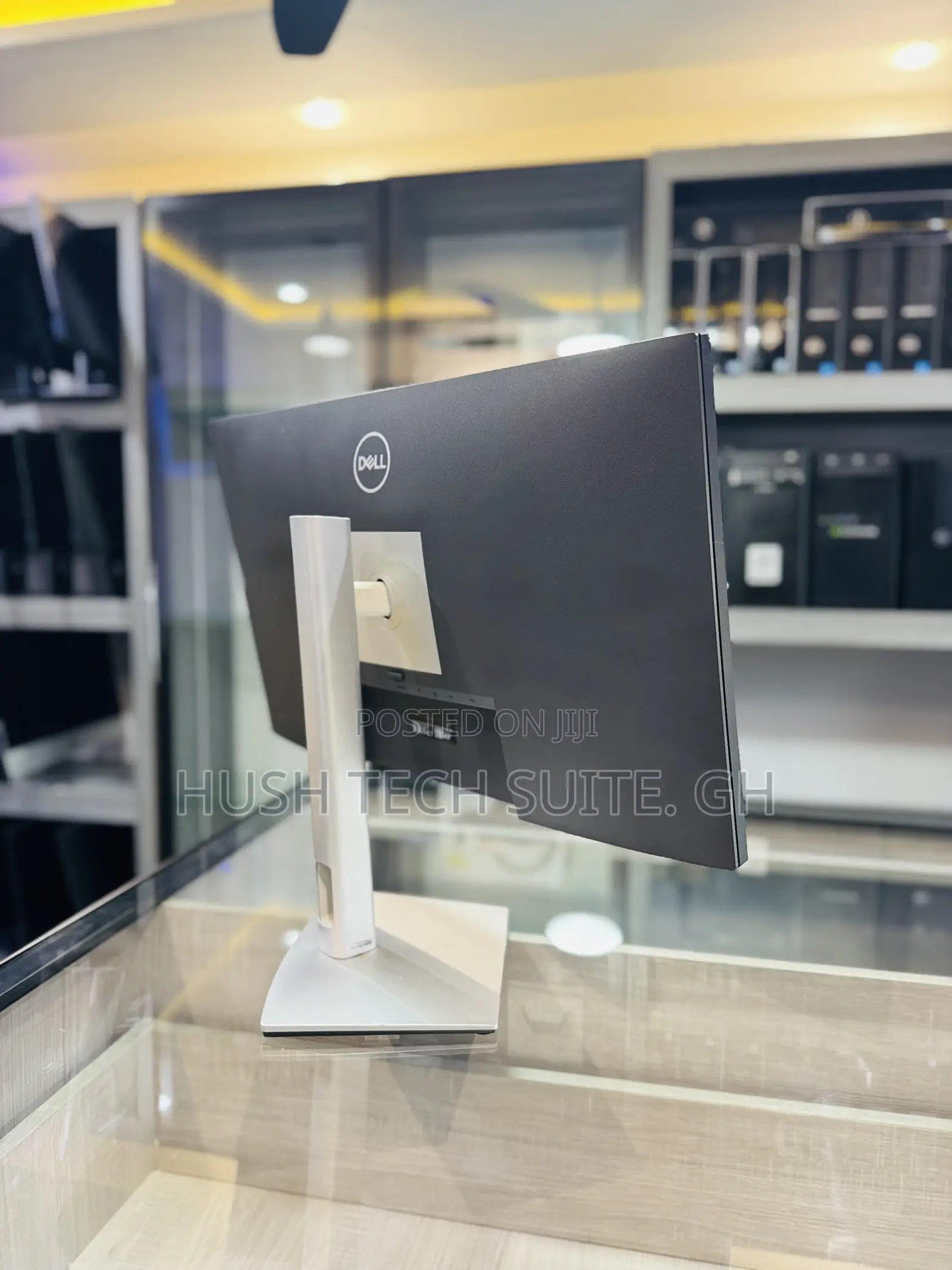 27’’ Dell Usb-C Ips Uhd Wide Display Available