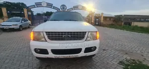 Ford Explorer XLT 4x4 (4.0L 6cyl 5A) 2006 White