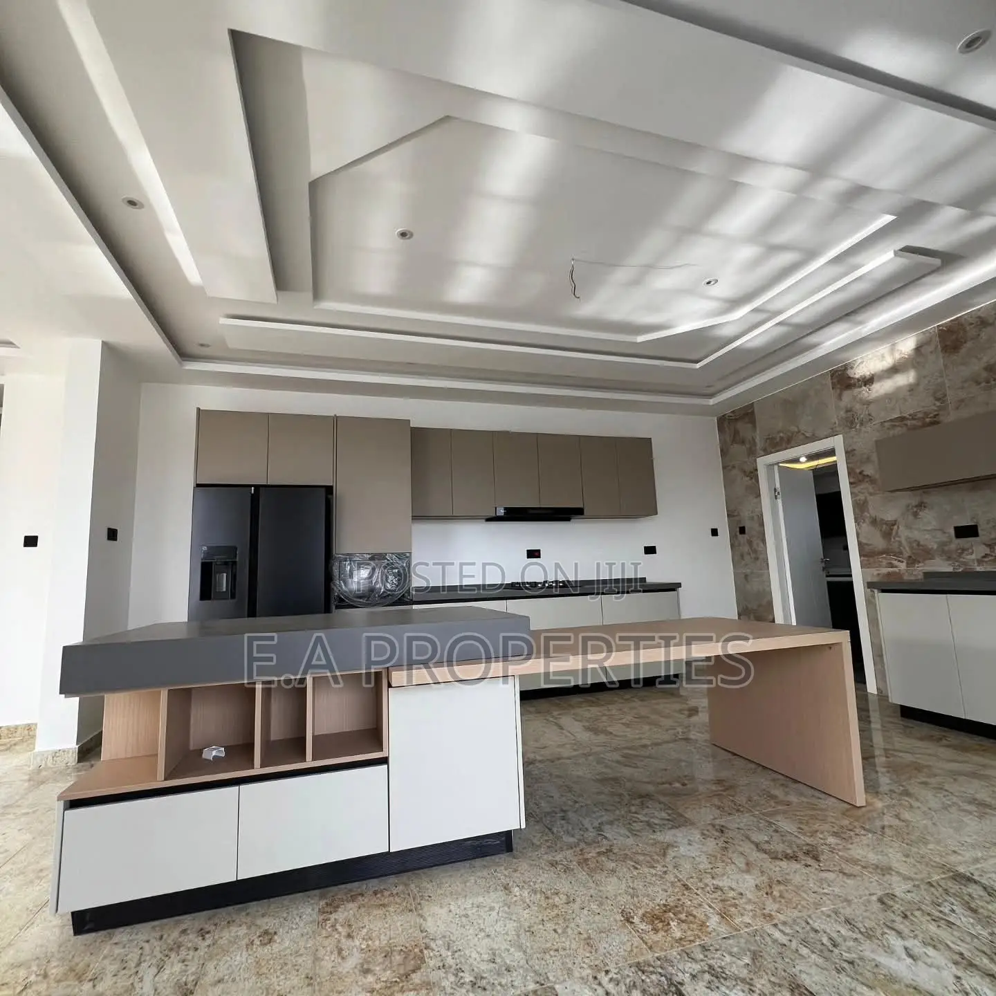 5bdrm House in Ea Properties, American House for sale