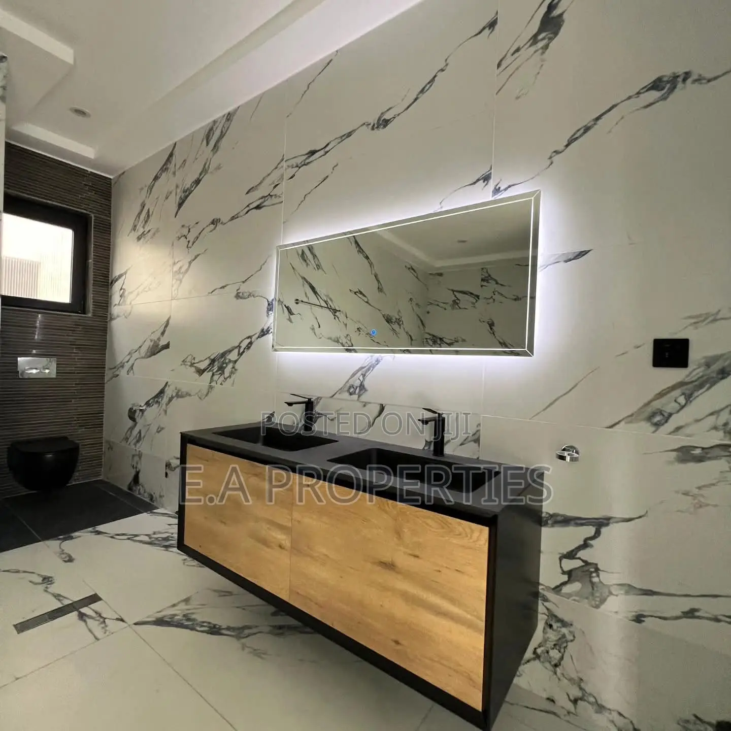5bdrm House in Ea Properties, American House for sale
