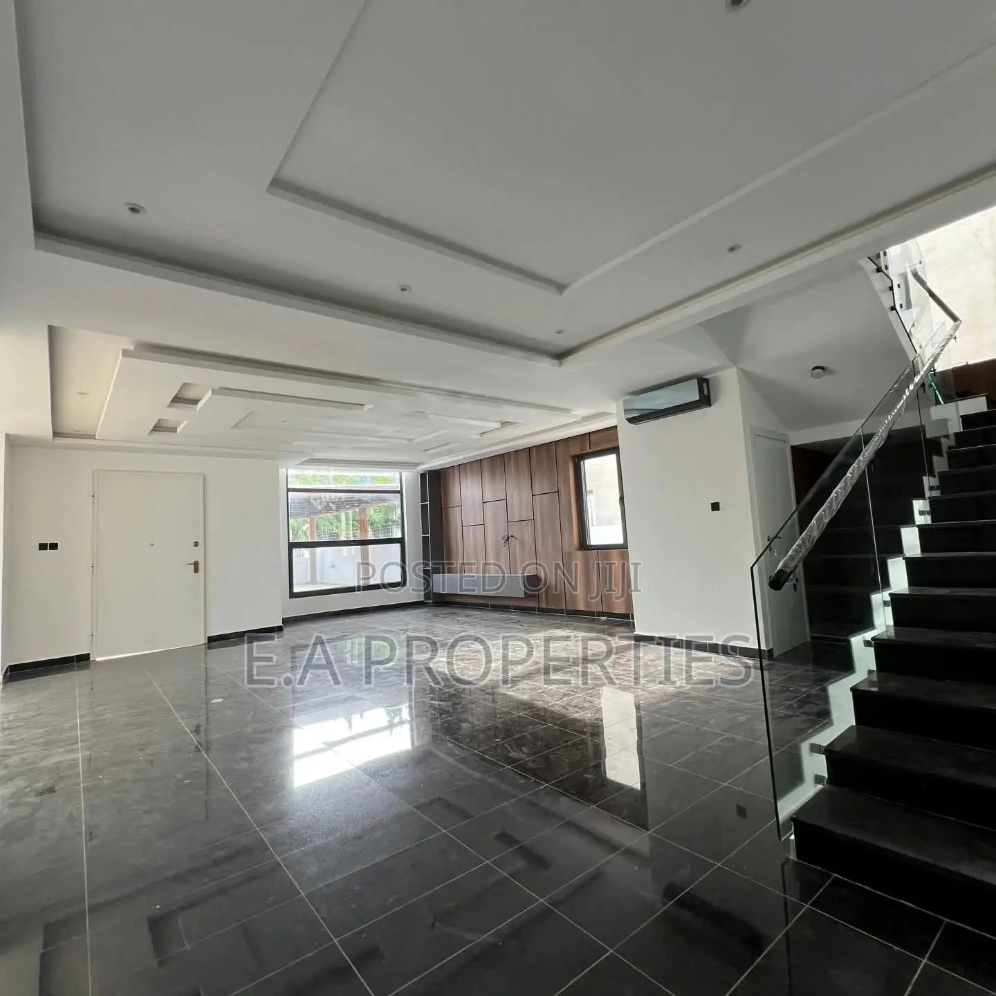 5bdrm House in Ea Properties, American House for sale