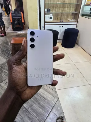 Samsung Galaxy S24 256 GB White