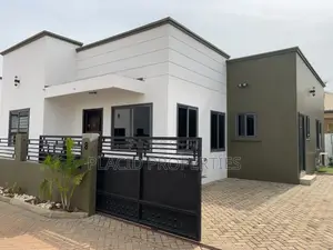 3bdrm House in Adenta ,Accra for sale