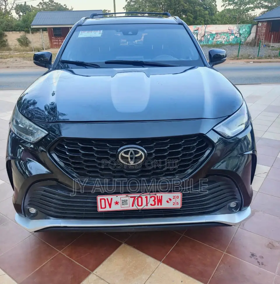 Toyota Highlander XSE 2022 Black