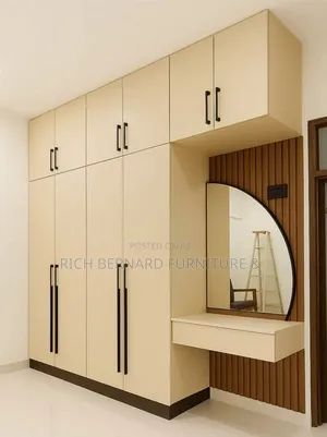 Customized Closet With Dresser Set