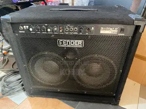 Fender Rumble 100 Bass Combo