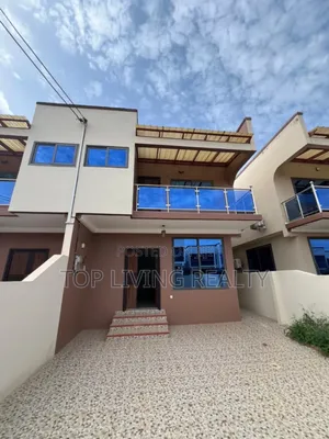 3bdrm Townhouse / Terrace in Oyarifa for rent