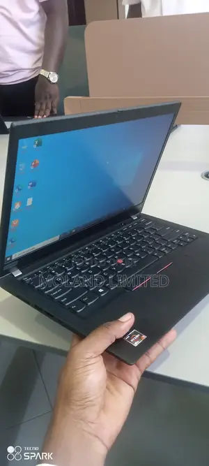 New Laptop Lenovo ThinkPad t495s 16GB AMD Ryzen 7 SSD 256GB