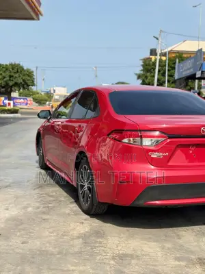 Toyota Corolla LE 2020 Red