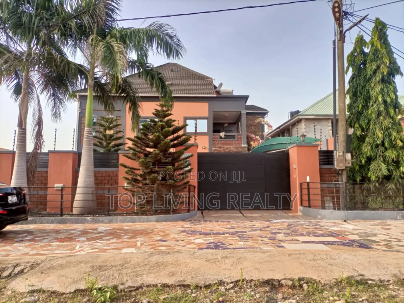 4bdrm House in 25, Community 25 for sale