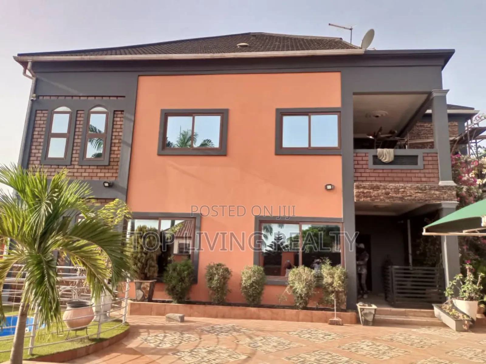 4bdrm House in 25, Community 25 for sale