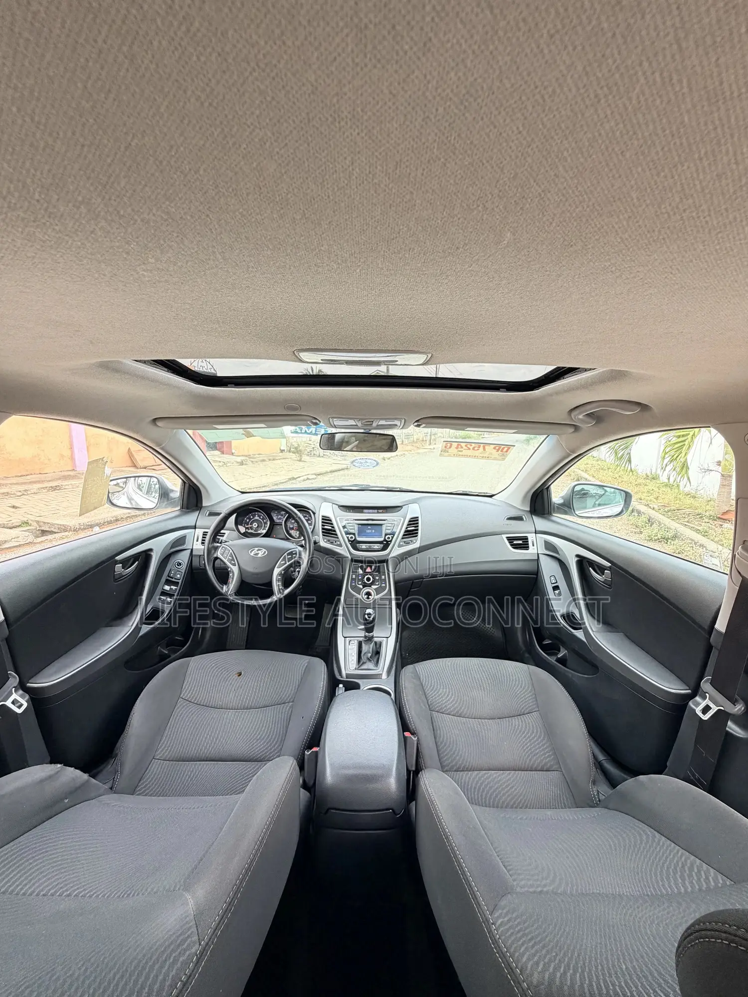 Hyundai Elantra 2015 Silver