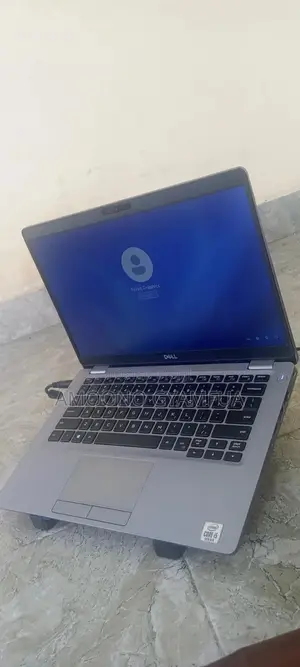Laptop Dell Latitude 5310 16GB Intel Core i5 SSD 256GB
