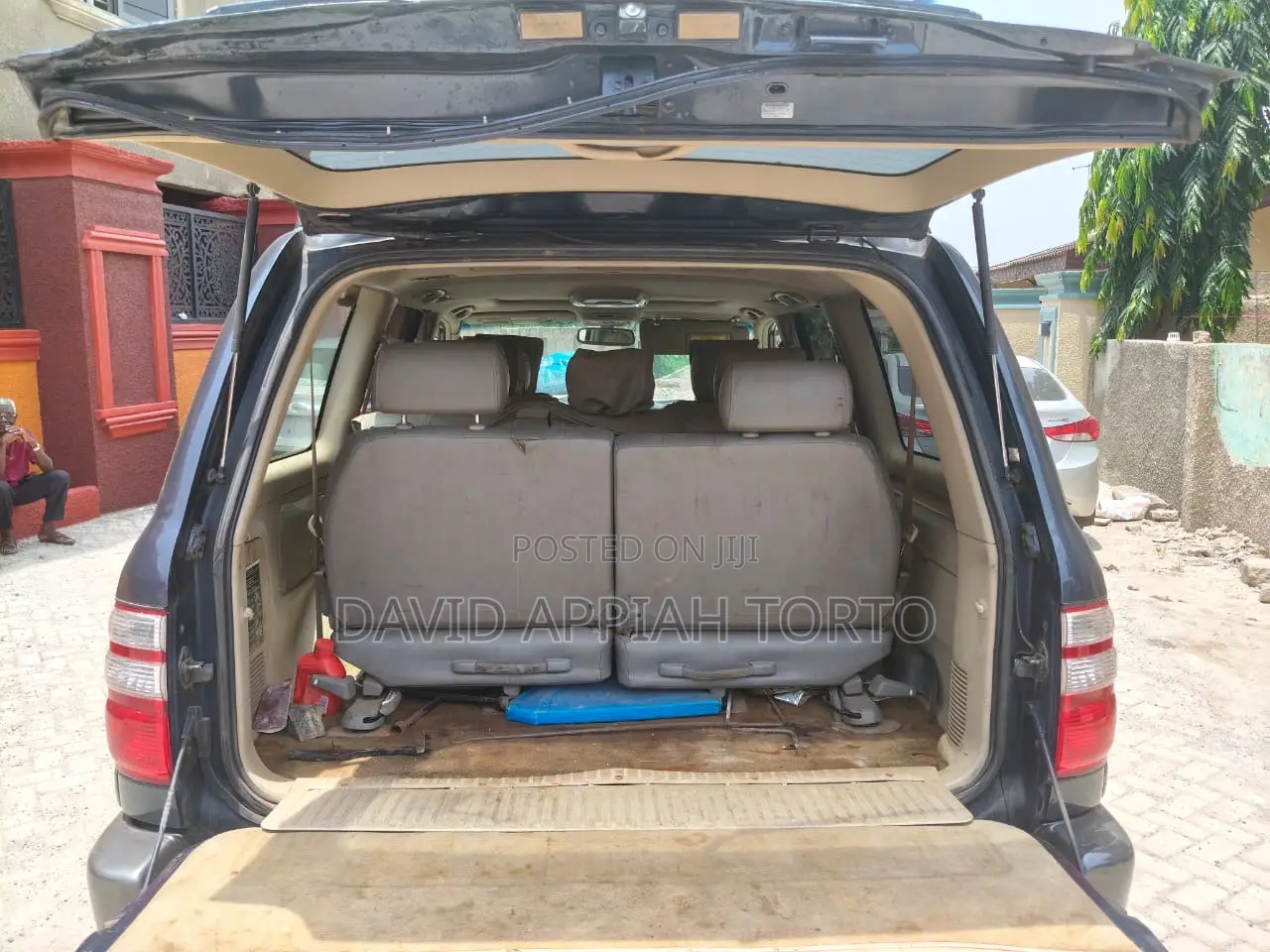 Toyota Land Cruiser 100 VX 4.7 V8 2005 Gray