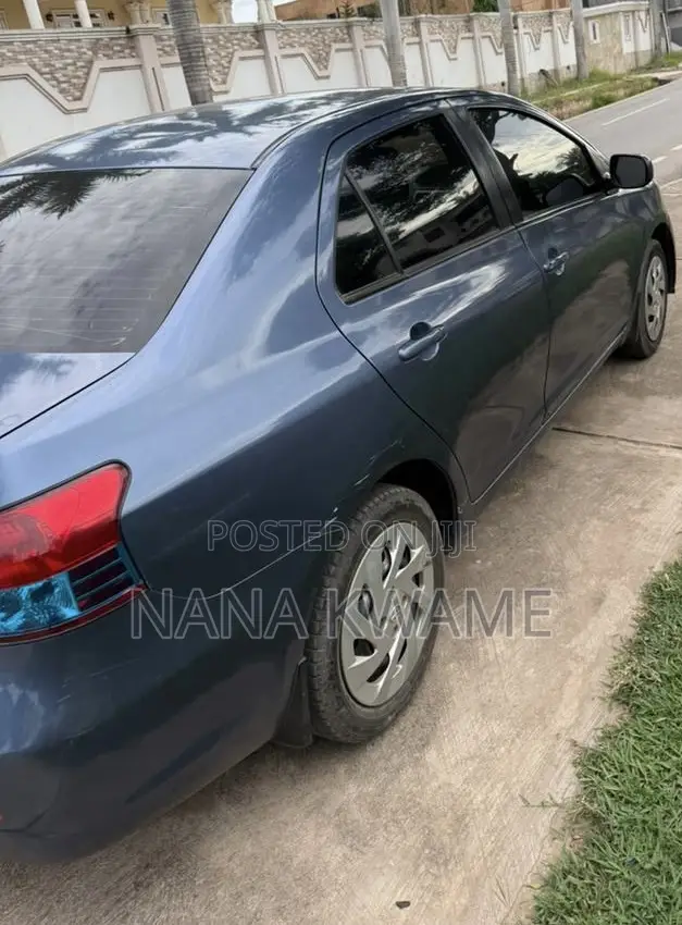 Toyota Yaris 2009 Blue