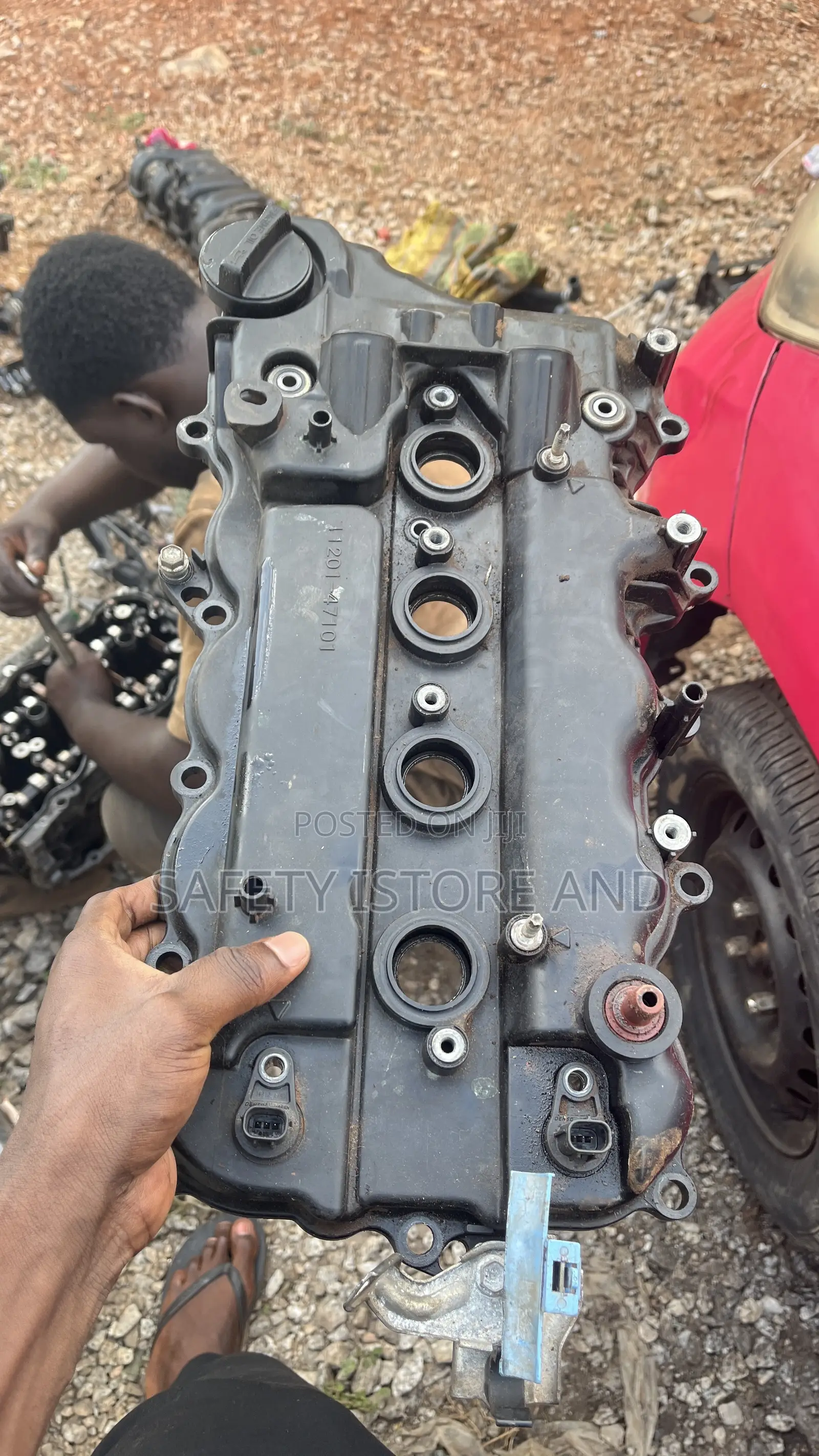 Vitz 2012 Engine Valves Cover