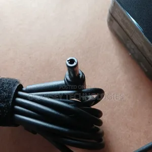 Original Asus 19v 2.37a 45w Pin Adapter