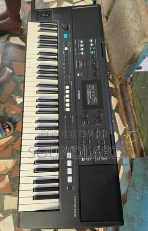 Yamaha PSR-E483 Portable Keyboard
