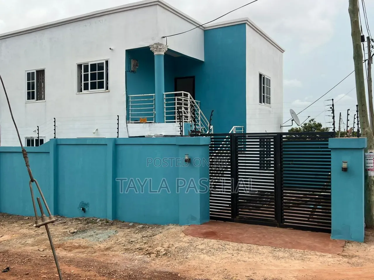 Furnished 4bdrm Apartment in West Hills Mall Area for sale