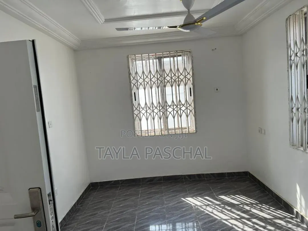 Furnished 4bdrm Apartment in West Hills Mall Area for sale