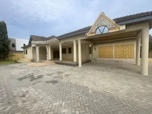 4bdrm House in East Legon, Adjiriganor for rent