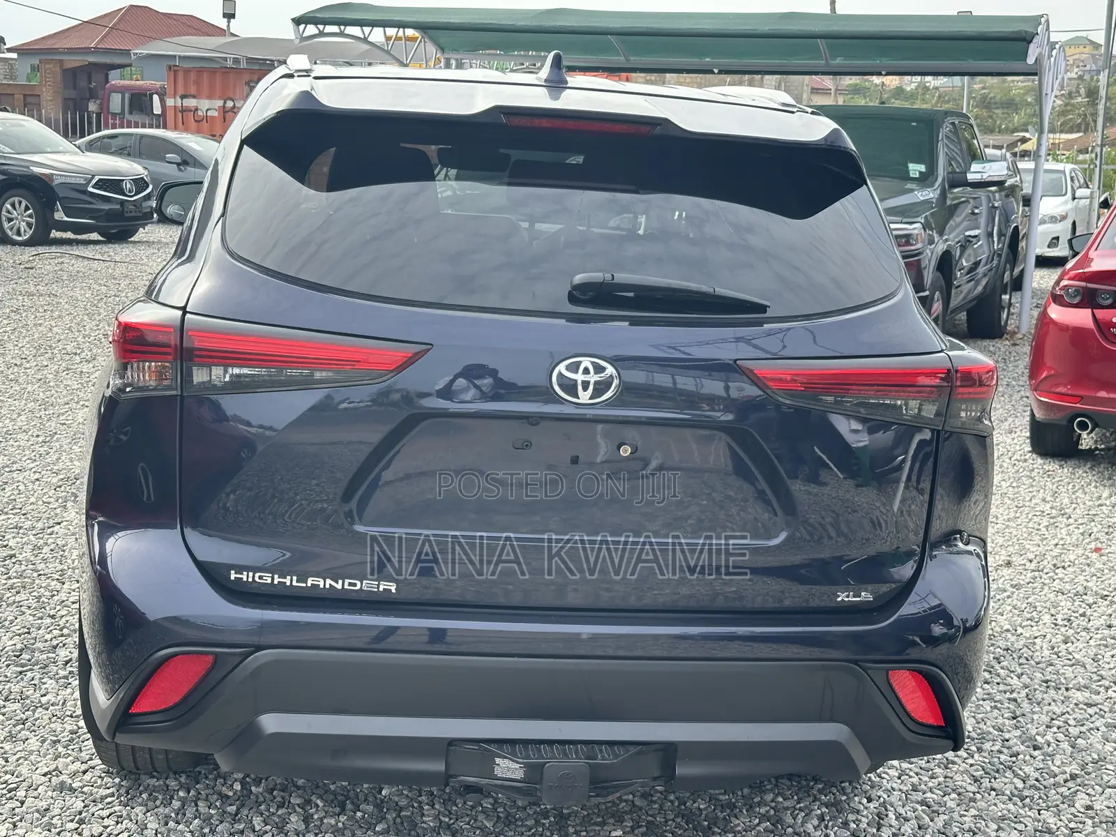 Toyota Highlander XLE 2022 Blue