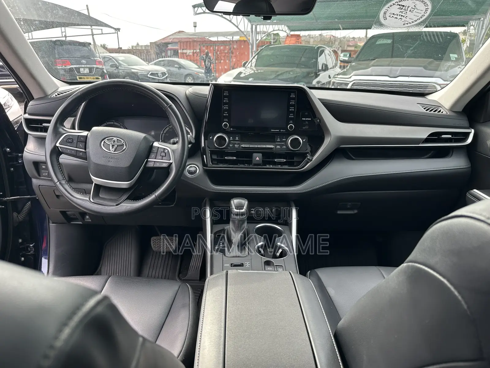 Toyota Highlander XLE 2022 Blue