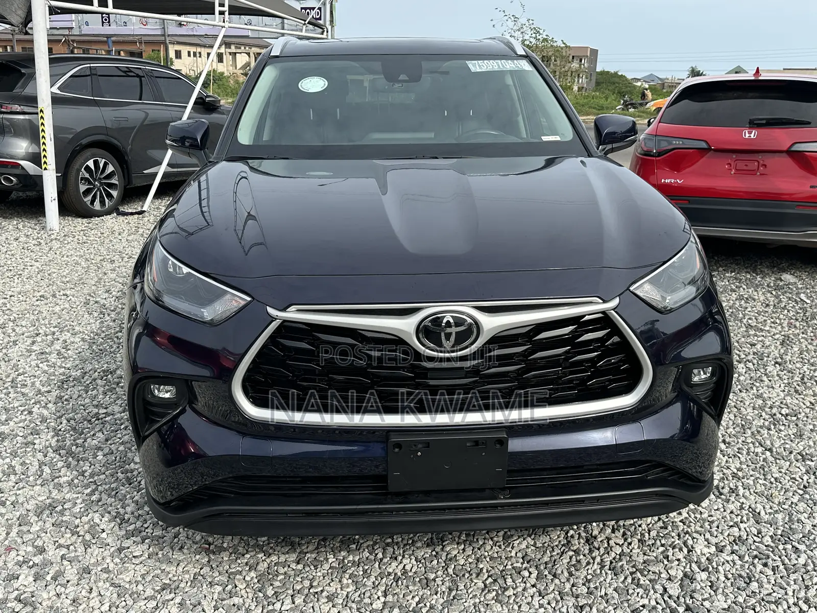 Toyota Highlander XLE 2022 Blue