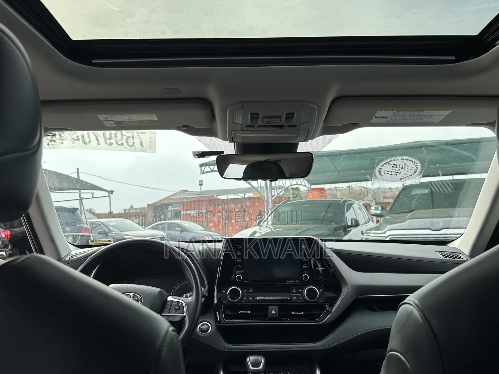 Toyota Highlander XLE 2022 Blue