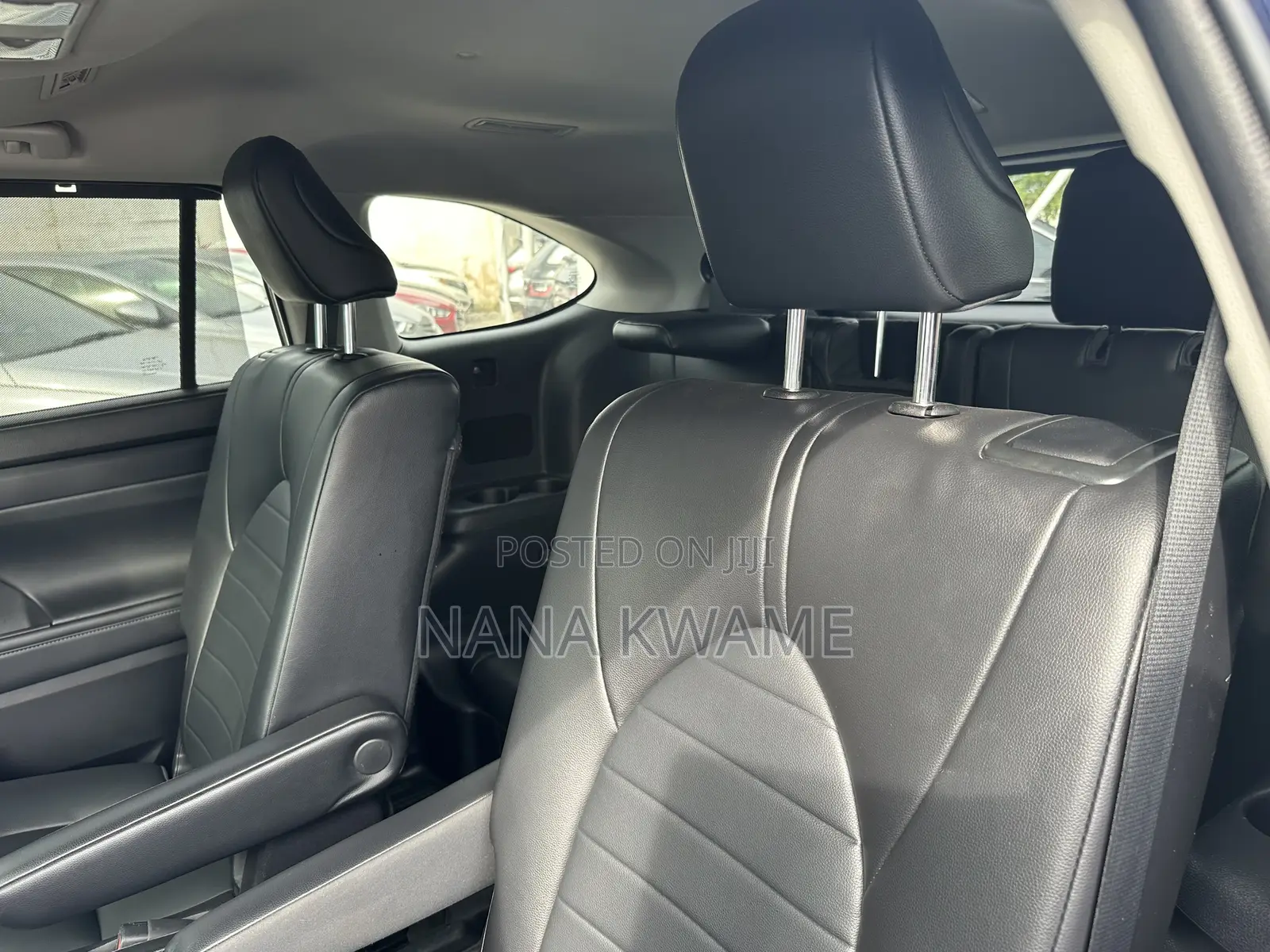 Toyota Highlander XLE 2022 Blue