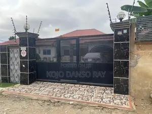 4bdrm House in Kwabenya for sale
