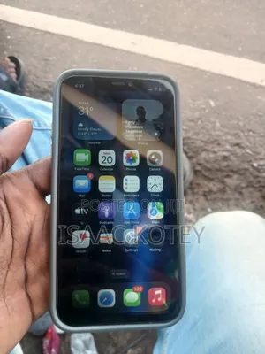 Apple iPhone 11 64 GB Red