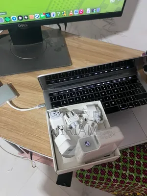 Rare Apple 96w USB C Power Adaptor Package ( Uk,Us,Eu and Au)