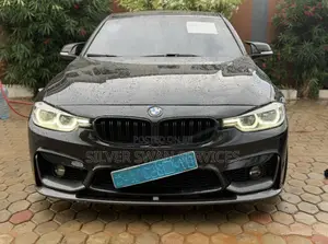 BMW 330i 2017 Black