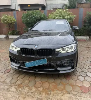 BMW 330i 2017 Black