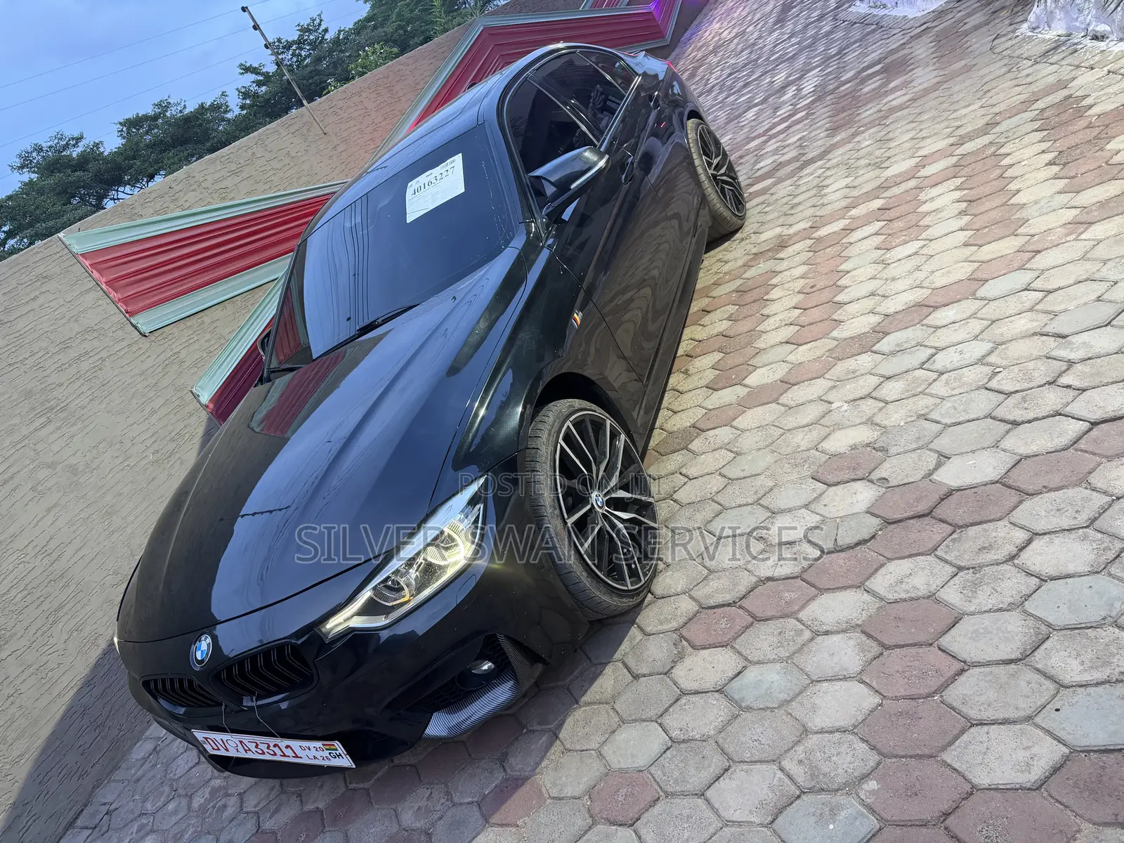 BMW 330i 2017 Black