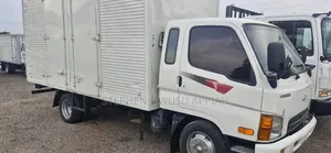 Hyundai Mighty Box Container